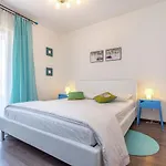 In Near Center Apartment