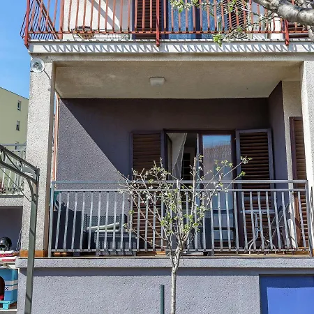 Apartman In Near Center